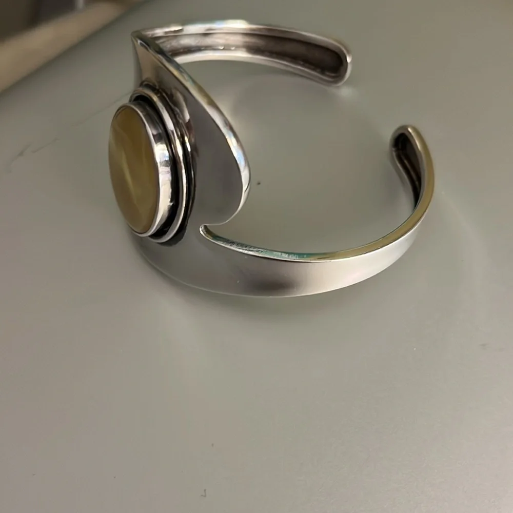 Sterling Silver cuff with citrine stone - Picture 4 of 4